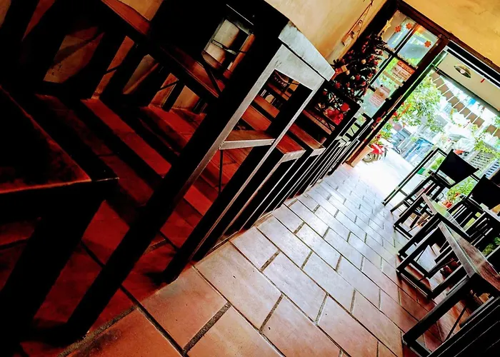 T Zone Hostel - Quiet Place, Near China Town,Ho Thi Ky Street Food,Cafe,Beer